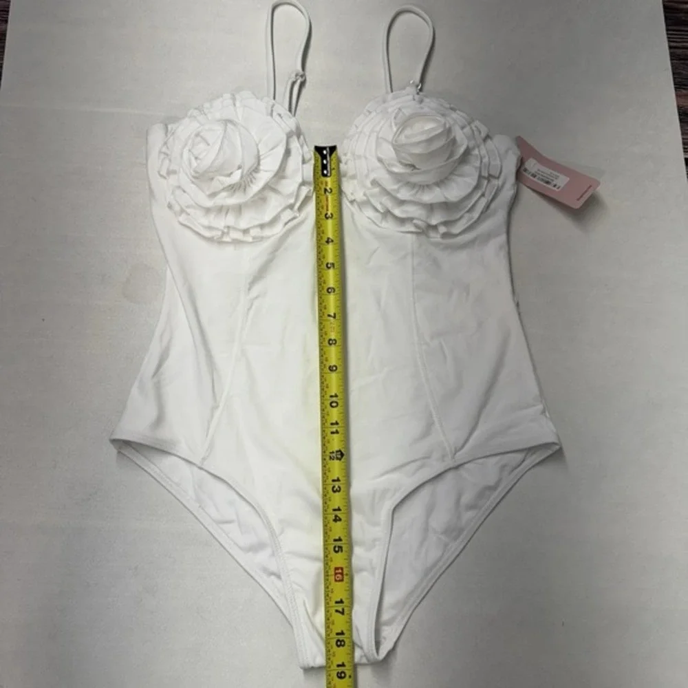 Womens Rosette M One Piece Swimsuit Swimwear‎ Bathing Suit Beach Resort White